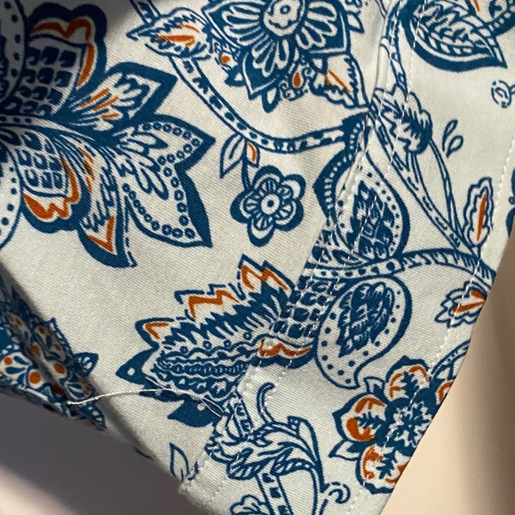 Blue Floral Patterned Top - Picture 5 of 7